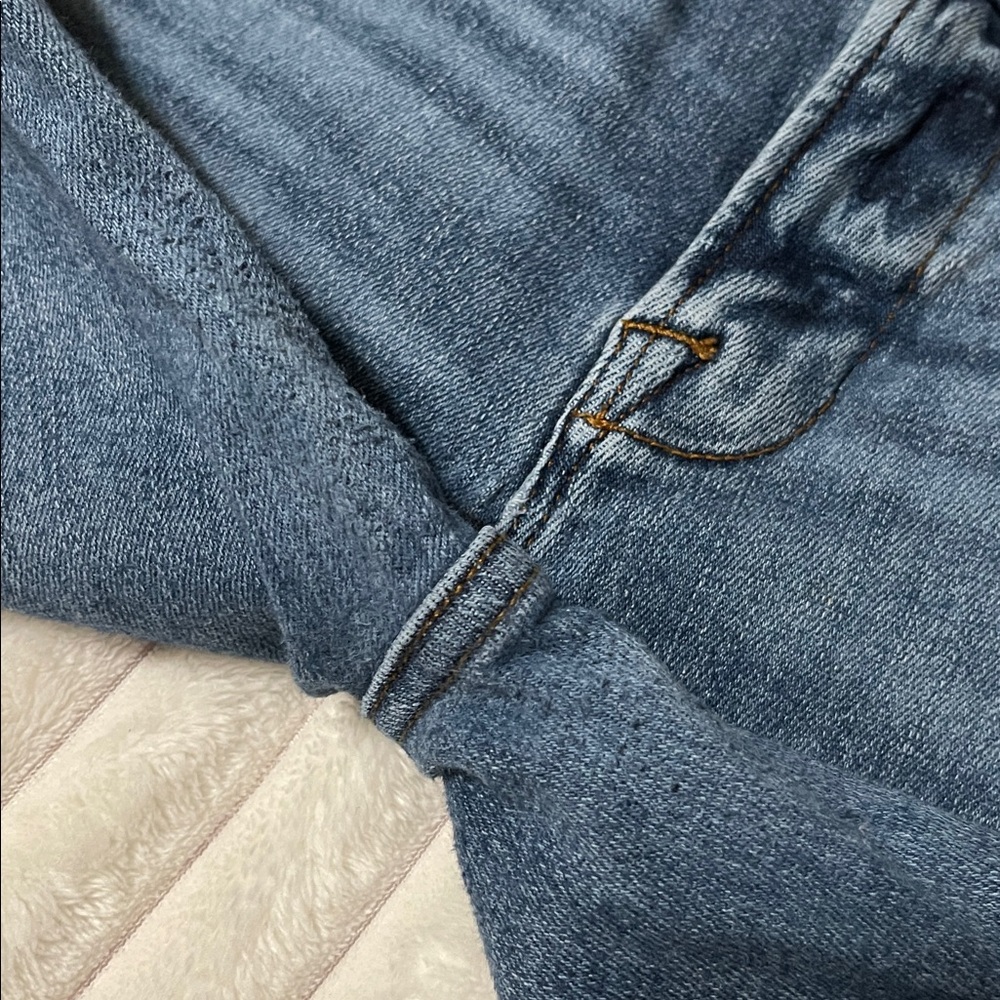 FRAME Le High Straight Jean | Size 26 - Picture 4 of 9
